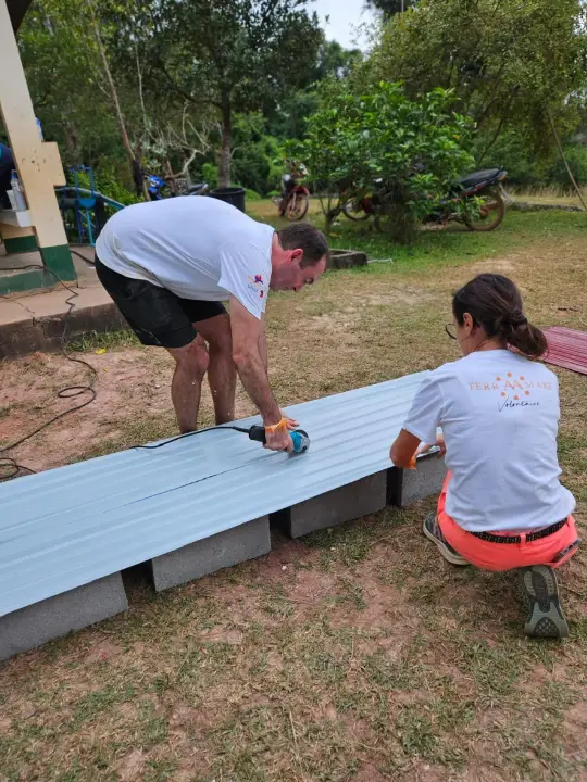 Système de récupération d’eau de pluie à l’école de Thaphadat