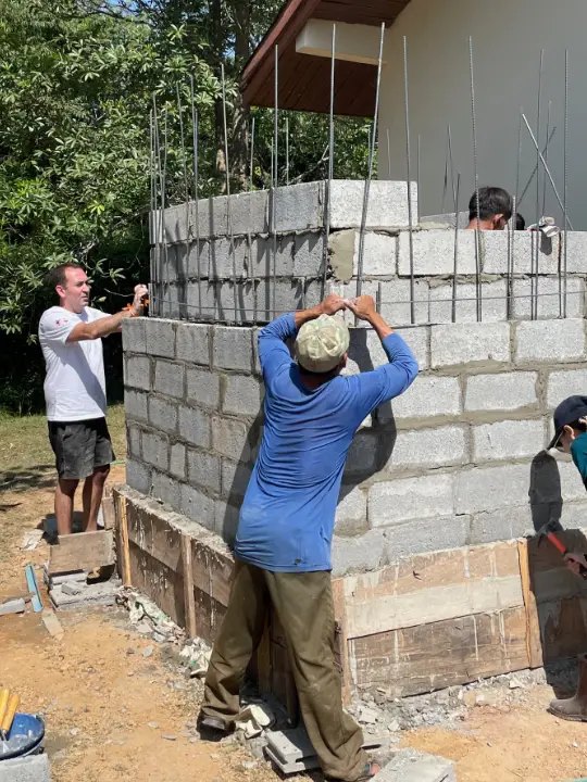 Système de récupération d’eau de pluie à l’école de Thaphadat