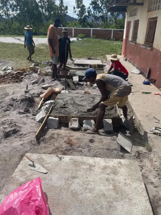Accès à l’eau pour les élèves grâce à la récupération de pluie à Ambinanibé, Toliara